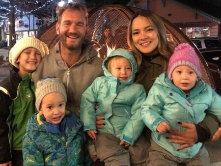 Nick Vujicic Wife, Net Worth, Family, Children, Parents, Age, Height