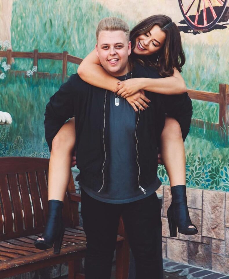 Nick Crompton Youtuber Bio Wiki Age Girlfriend Net Worth