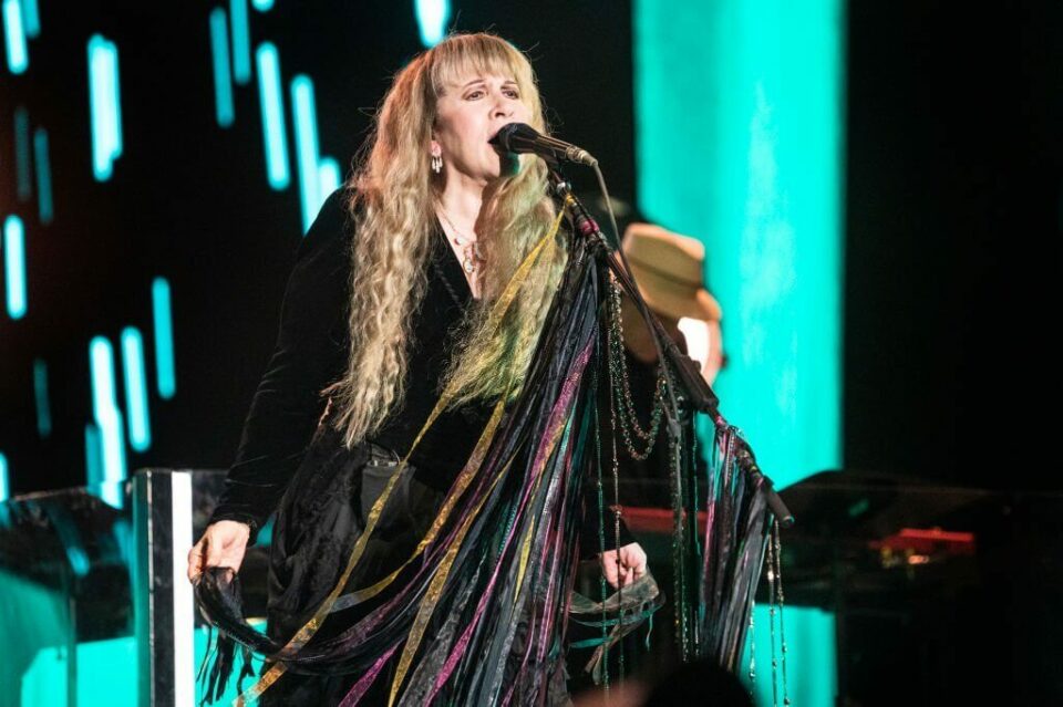 Stevie Nicks Biography, Age, Height, Net Worth, Partner, Career